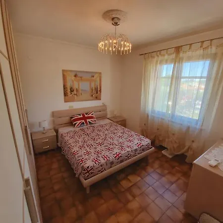 Sirolo Central Apartment * סירולו